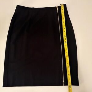Chico black zipper skirt
